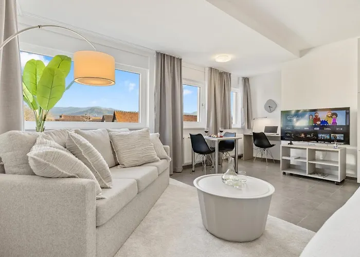 Empire Living: Marktplatz