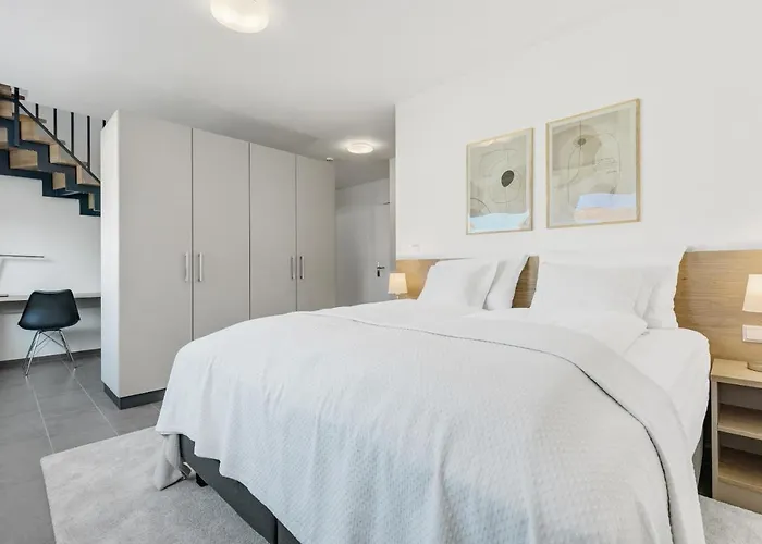 Apart-hotel Empire Living: Marktplatz Denzlingen