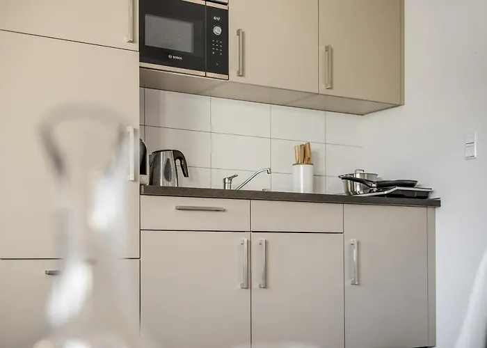 Empire Living: Marktplatz 4*