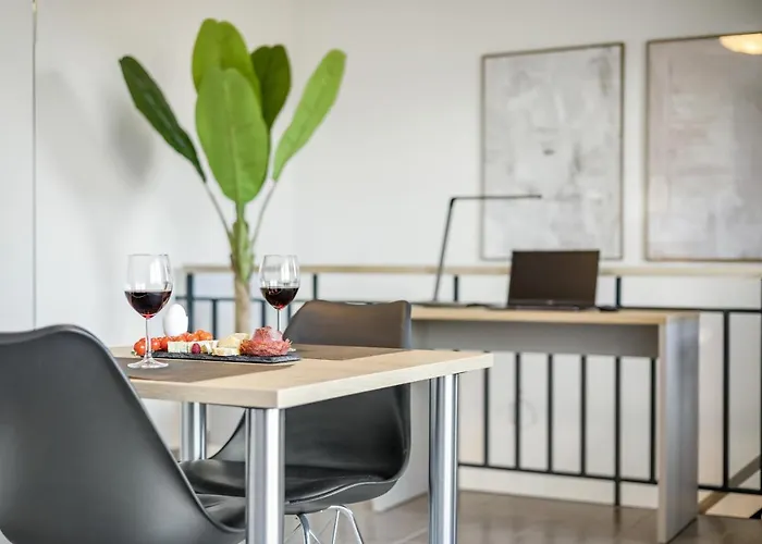 Empire Living: Marktplatz Apart-hotel Denzlingen